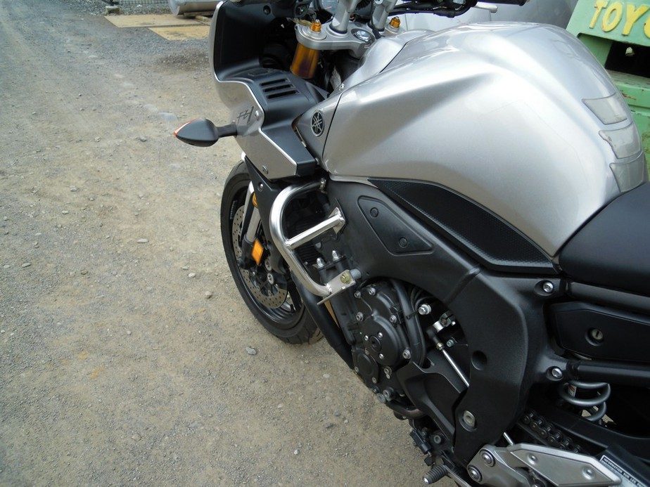 Slider Crash Protector Anteriore E Posteriore Per Yamaha FZ1 Fazer (2006-2015) E FZ-1N (2006-2012) – Protezione Caduta In Alluminio E POM (Nero)